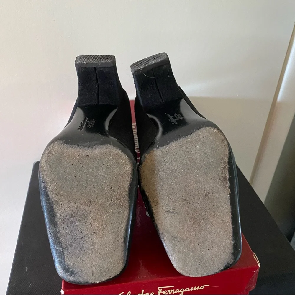 Salvatore Ferragamo Black Suede Scilla Heels with Embroidery - Picture 5 of 6
